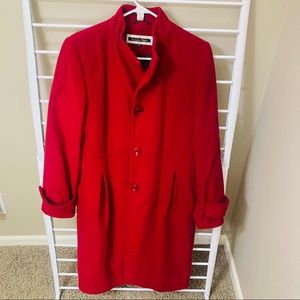 Lot: #5- 16 garments